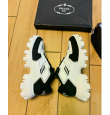 Кроссовки Prada