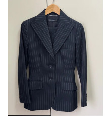 женский костюм Dolce & Gabbana.